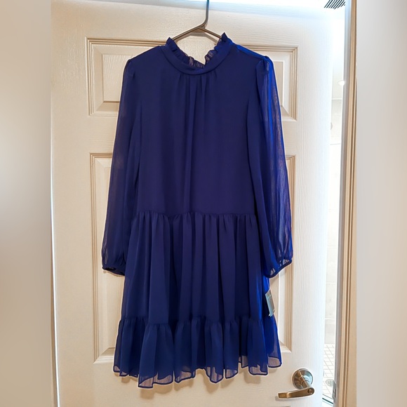 Chiffon flounce dress - Picture 2 of 5